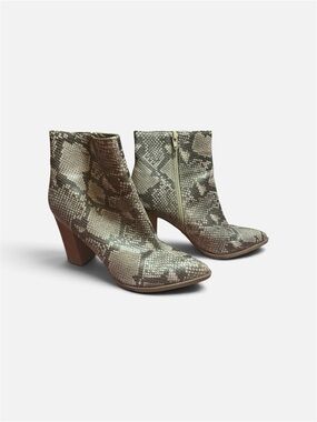 Carlos Santana Snake-Print Ankle Boots in Grey and Beige